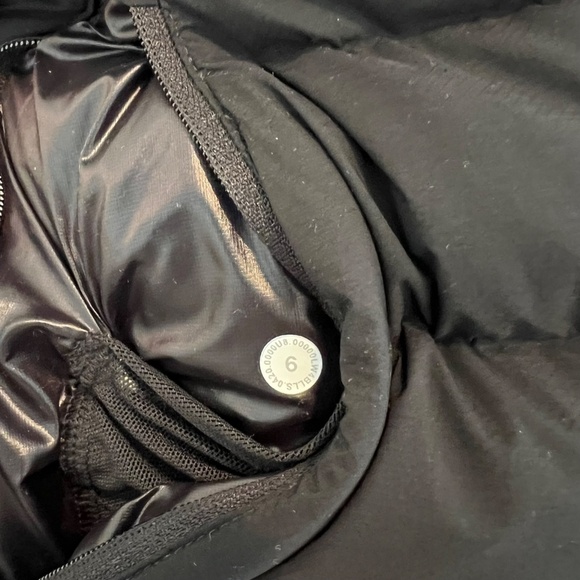 Lululemon Navigation Stretch Down Vest – Size 6 - Picture 6 of 6